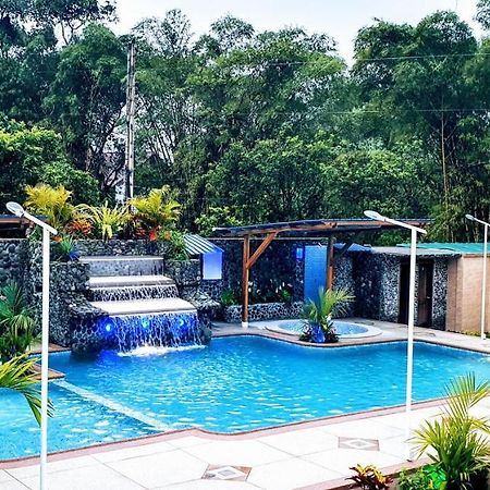 Sisakuna Lodge Mindo Bagian luar foto