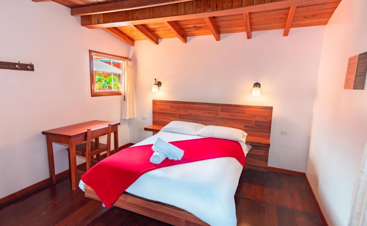 Sisakuna Lodge Mindo Bagian luar foto