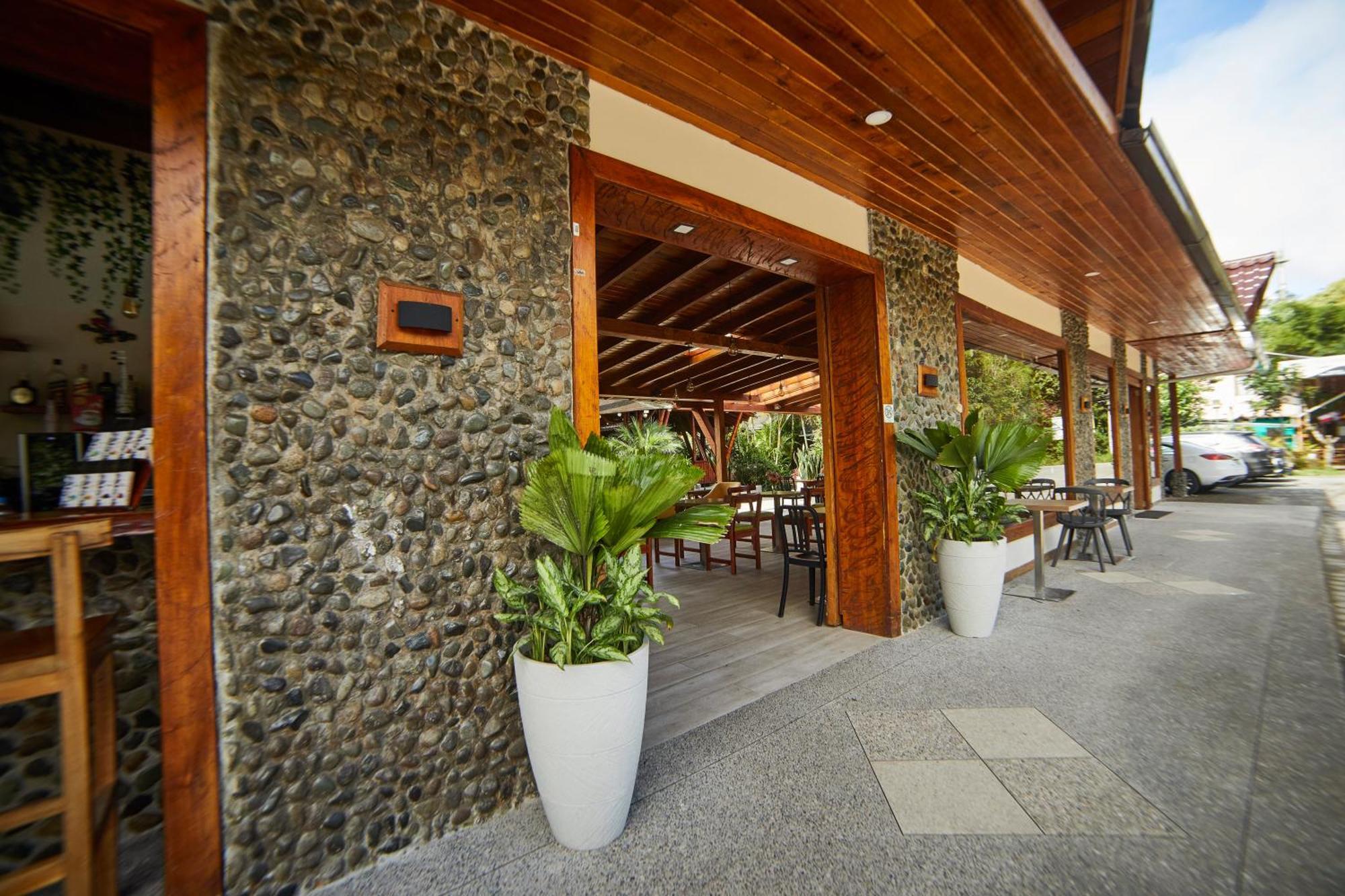 Sisakuna Lodge Mindo Bagian luar foto