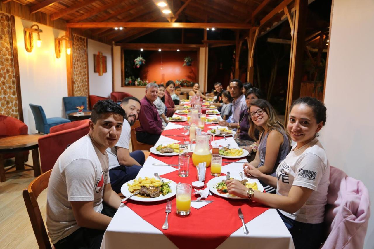 Sisakuna Lodge Mindo Bagian luar foto